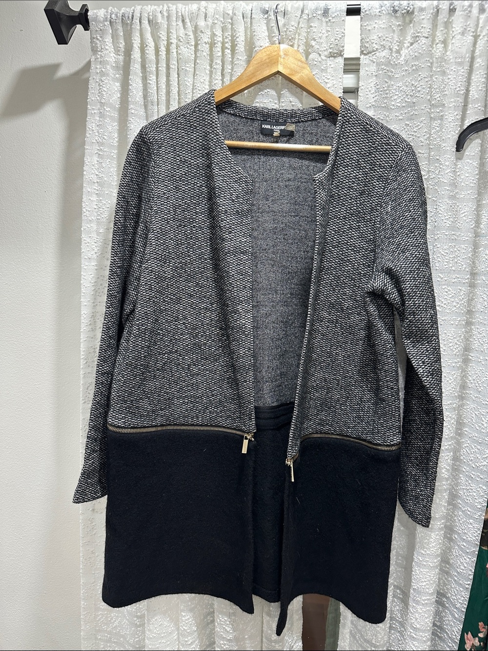 Karl Lagerfeld Two-Tone Gray & Black Open-Front Knit Cardigan